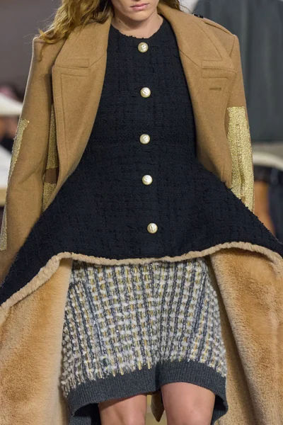 Look 26